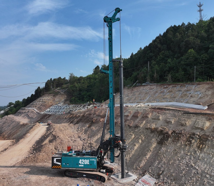 直击施工一线,山河智能增程式旋挖钻机实力助建国家重点工程