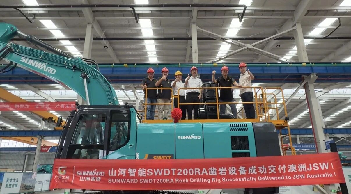 山河智能凿岩钻机成功交付澳洲客户，高端市场再下一城